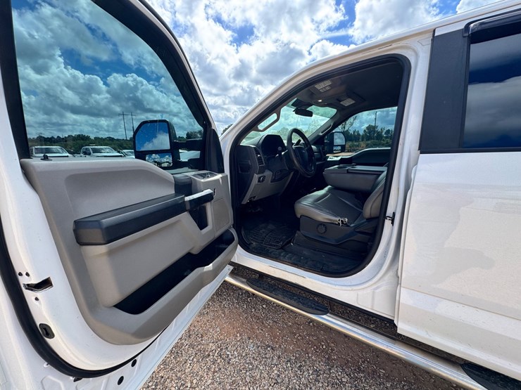 #227-•-2020-ford-f-250-xl-image-13