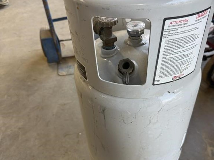 manchester-propane-tank-for-forklift-image-3