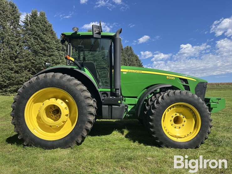 2010-john-deere-8295r-mfwd-tractor-image-8