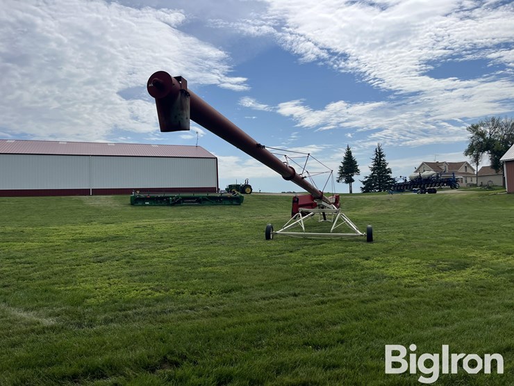buhler\-farm-king-1070-swing-away-auger-image-6