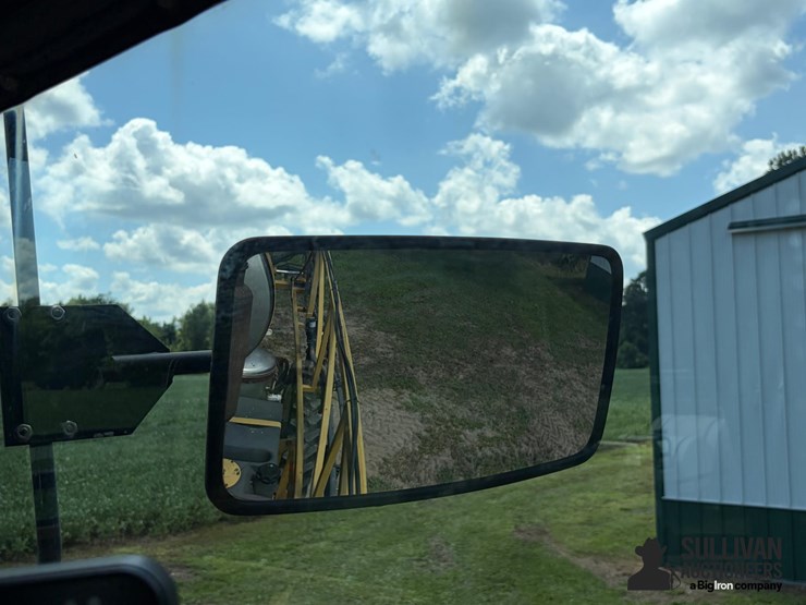 ag-chem-rogator-554-self-propelled-sprayer-image-20