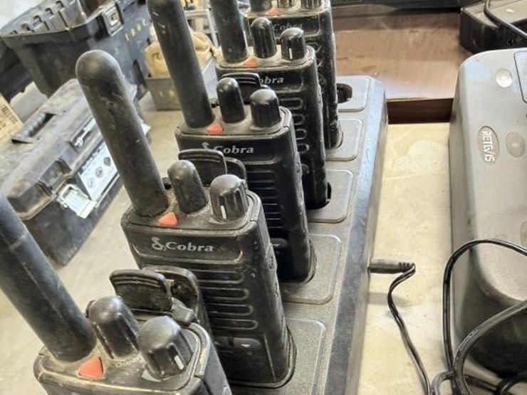 retevis-radios-w/charging-stations-image-5