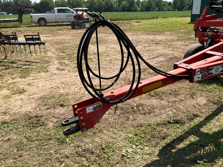 unverferth-225-double-basket-rolling-harrow-image-9
