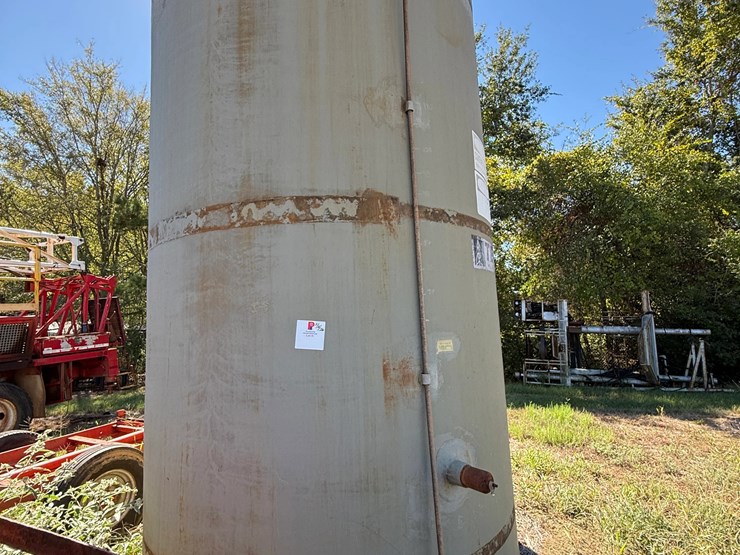 8’dia-x-13.7’h-fiberglass-tank-&-s/a-transport-trailer-image-8
