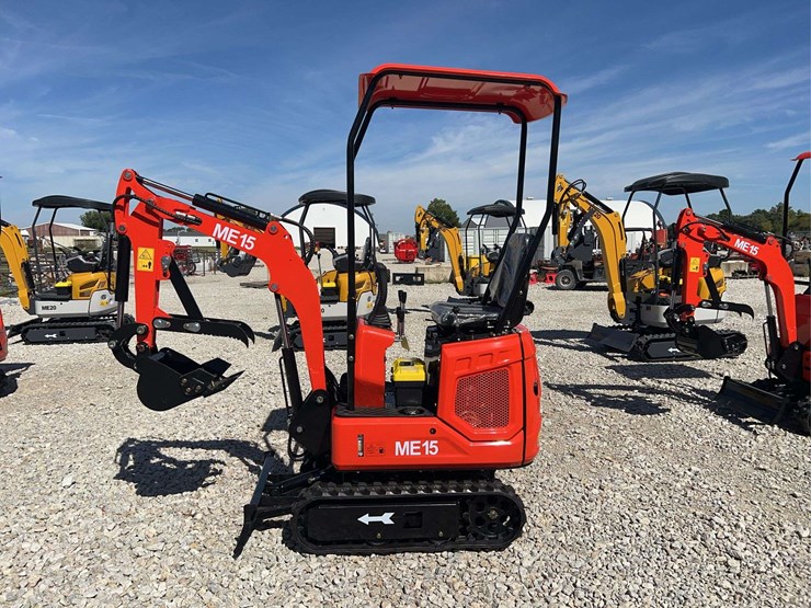 mini-excavator-me15-image-2