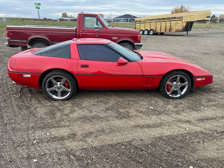 1988-chevrolet-corvette-image-4