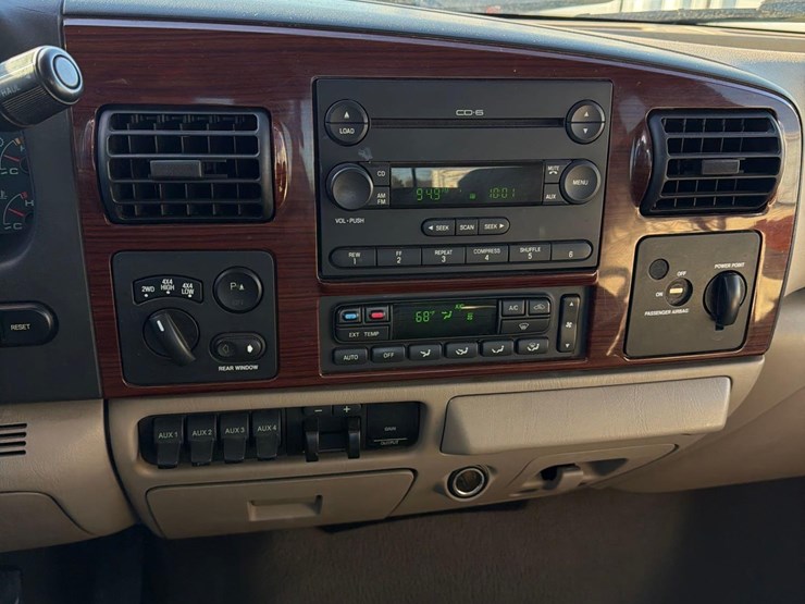 2006-ford-f350-lariat-pick-up-image-16
