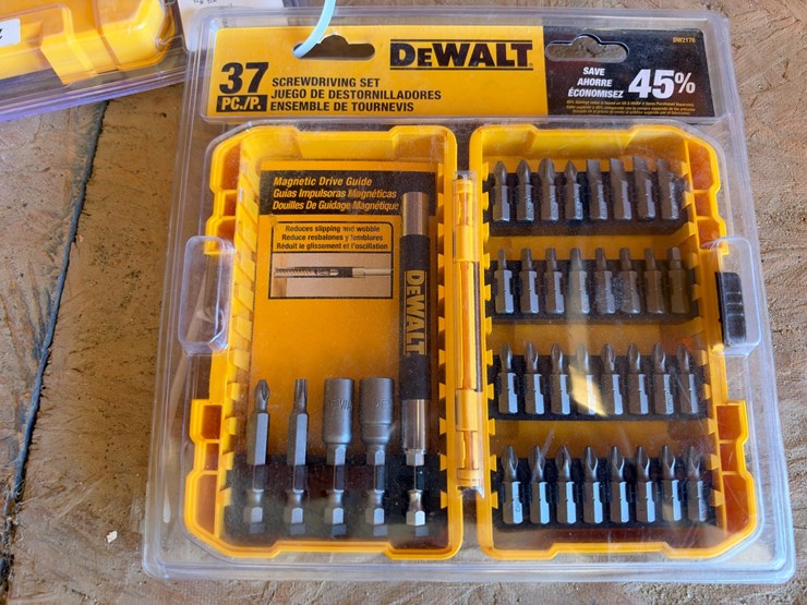 #1161-•-(2)-37-pc-screwdriving-set-image-2