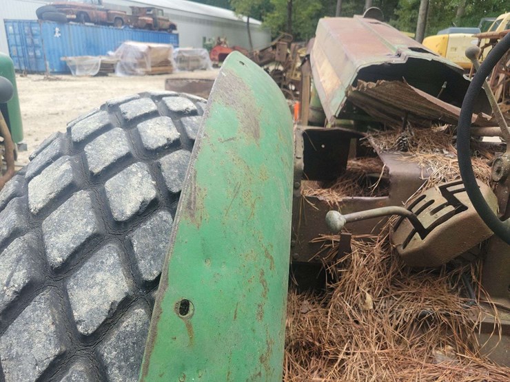 john-deere-60-standard-image-13