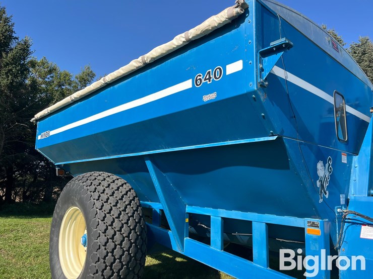 kinze-aw-640-grain-cart-image-14