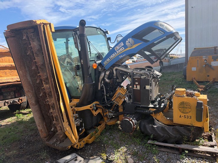 #87-•-2017-new-holland-t4100-mower-image-7