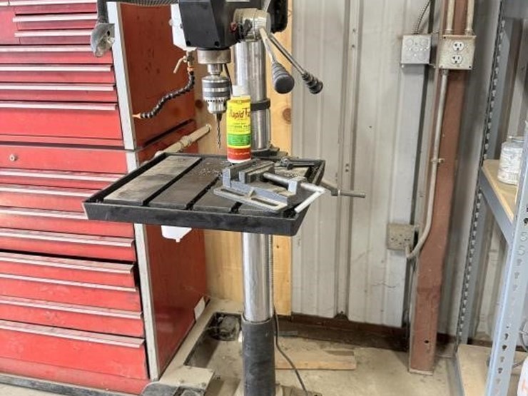 central-machinery12-speed-drill-press-floor-model-image-1