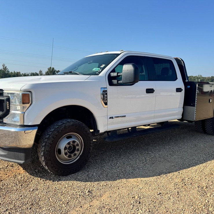 #231 • 2021 Ford F-350 Pickup Truck w/ Service Bed