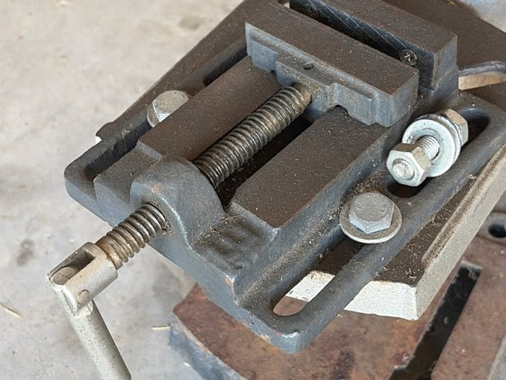 #42-•-craftsman-9-inch-drill-press-with-machine-vice-image-3