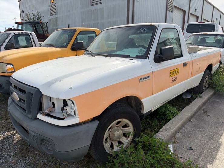 #69-•-2009-ford-ranger-regular-cab-pickup-truck-image-1