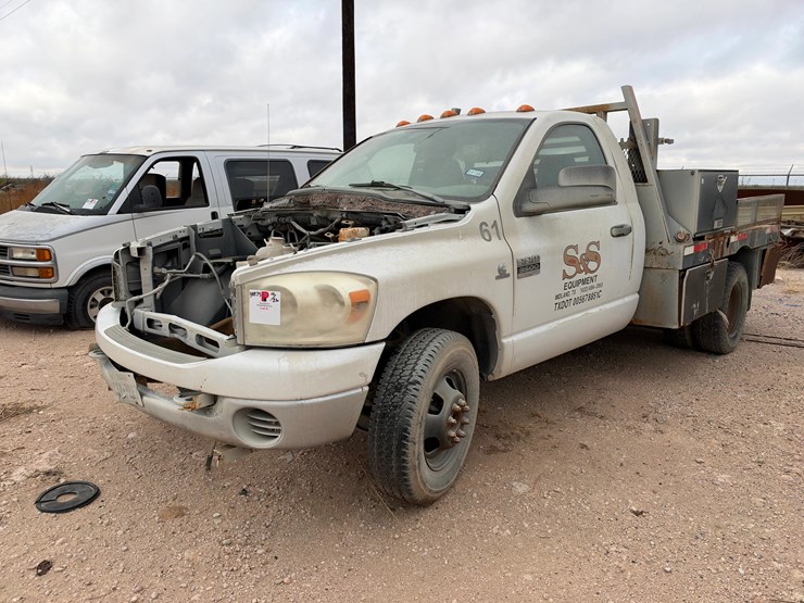 2007-dodge-ram-3500-image-1