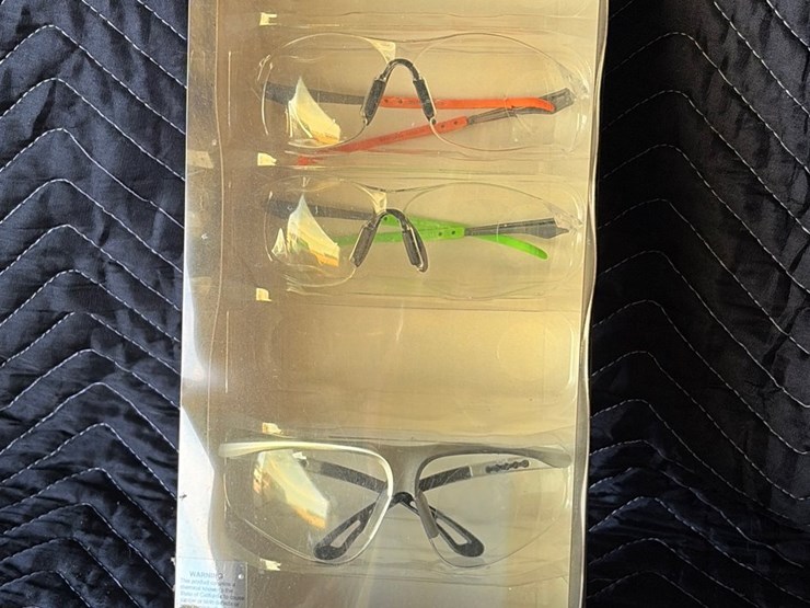 #72-•-(3)-safety-glasses-image-1
