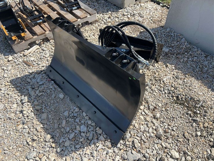 hydraulic-mini-skid-steer-dozer-blade-attachment-image-5