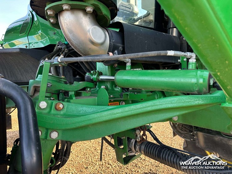 2014-john-deere-r4030-4x4-high-clearance-self-propelled-sprayer-image-51