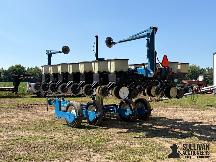 1998-kinze-2500-8/15-split-row-planter-image-7
