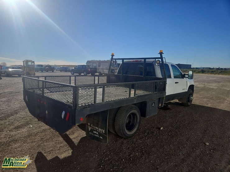 2013-gmc-sierra-3500hd-cc-4x4-s/a-deck-truck-image-4