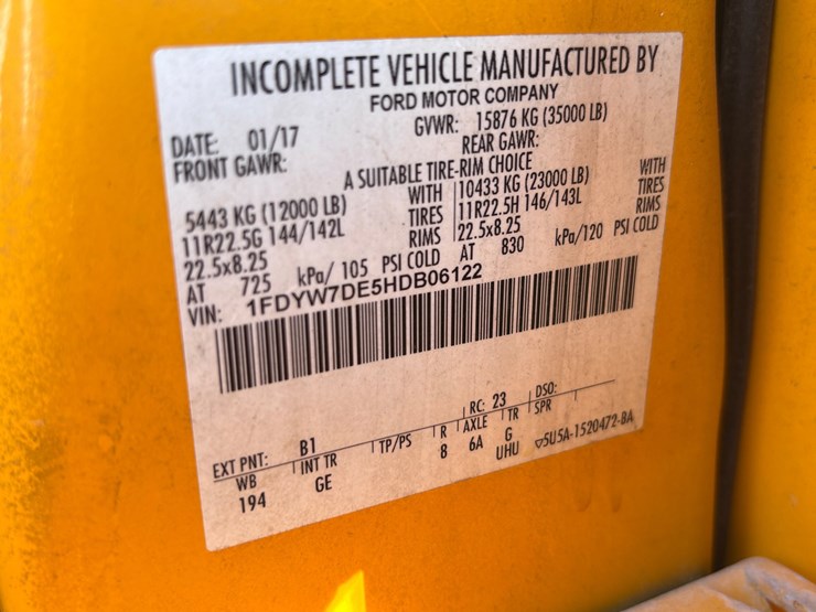 #9-•-2017-ford-super-duty-utility-truck-with-service-body-image-10