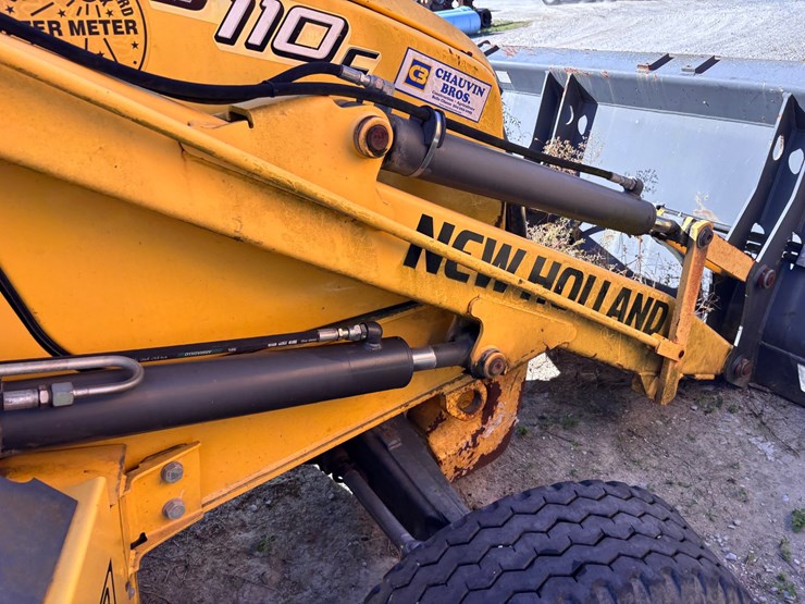 #18-•-new-holland-b110c-backhoe-loader-image-10