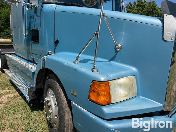 1992-wgc-integral-sleeper-t/a-truck-tractor-image-14