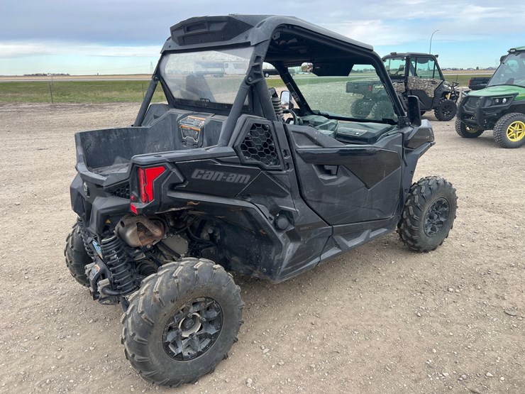 2020-can-am-maverick-utv-image-5