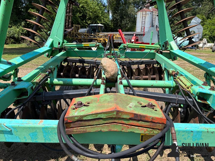 1996-deutz-allis-v2500d-disk-image-12