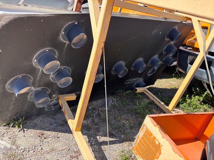 #24-•-arrowmaster-solar-powered-arrow-board-trailer-image-3