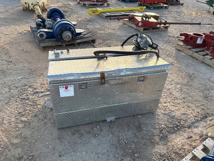 rds-75-gallon-fuel-tank/toolbox-combo-image-4