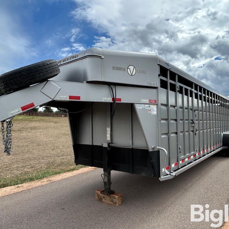 2019 TravAlong 40' Tri/A Gooseneck Livestock Trailer