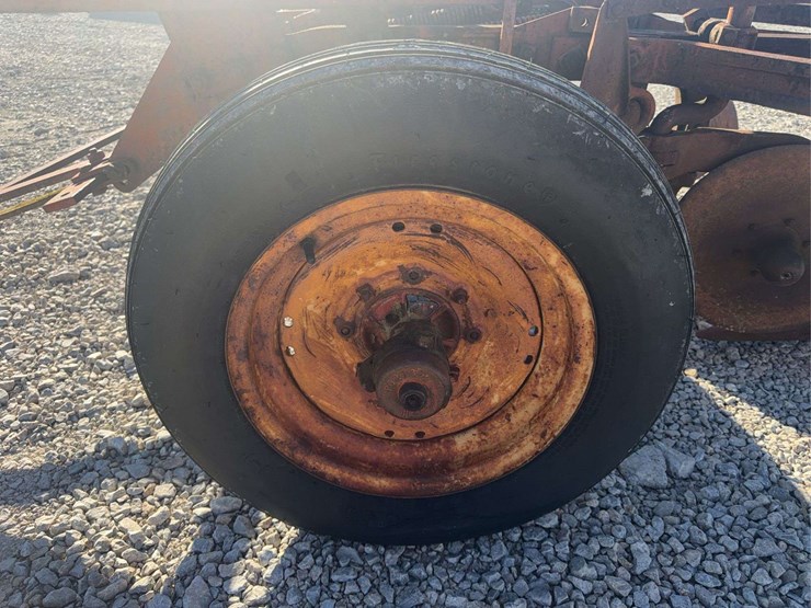 three-bottom-plow-image-6