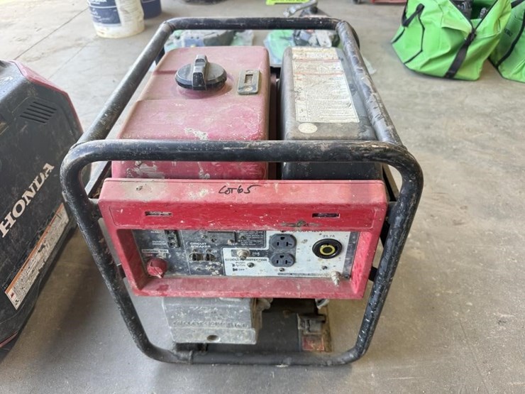 honda-eb3000c-generator-image-1