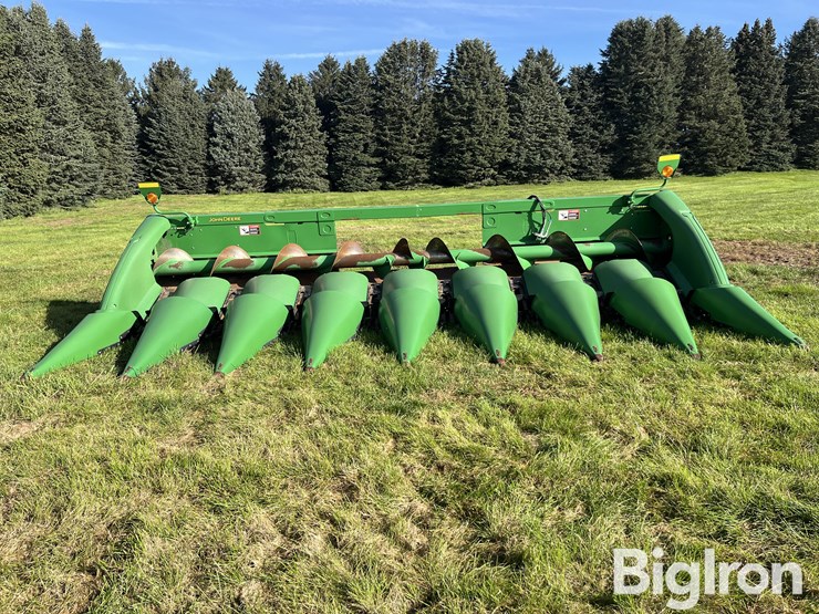 2015-john-deere-608c-corn-head-w/ez-trail-header-trailer-image-2