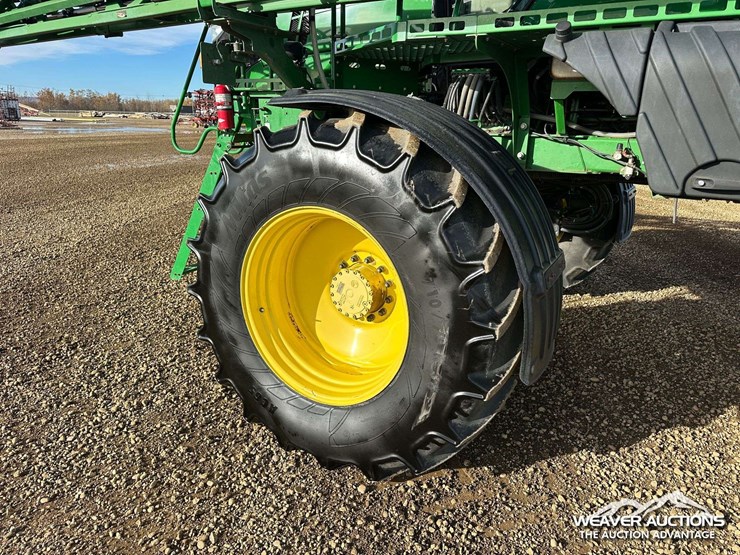 2014-john-deere-r4030-4x4-high-clearance-self-propelled-sprayer-image-49