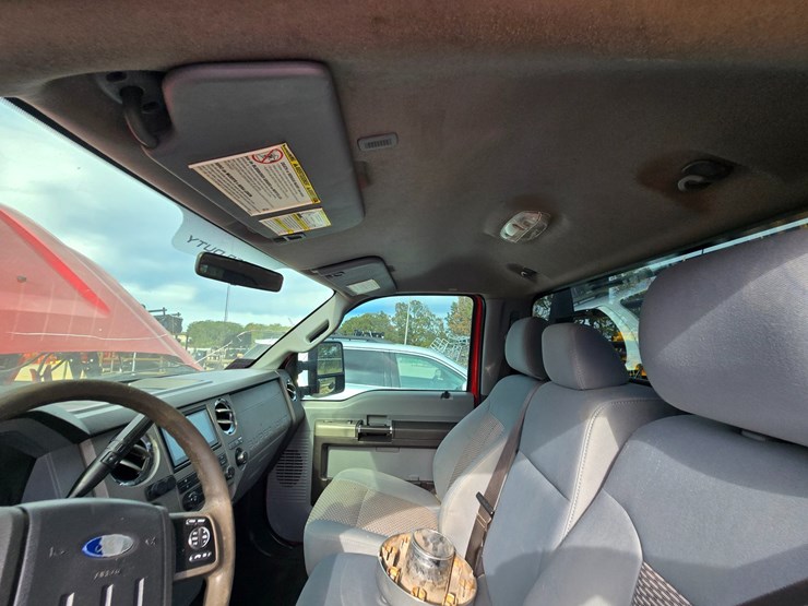 #27076-•-2011-ford-f-350-pickup-truck-(nonrunner)-image-24