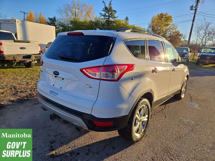 2014-ford-escape-image-3
