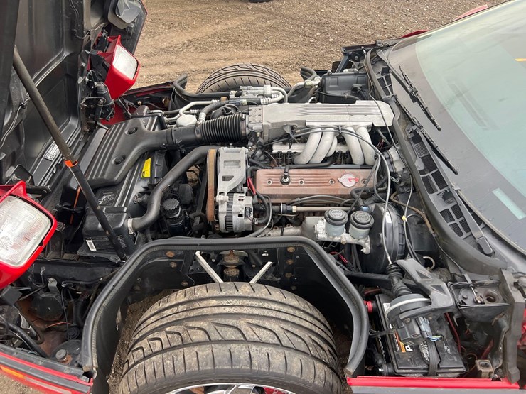 1988-chevrolet-corvette-image-17