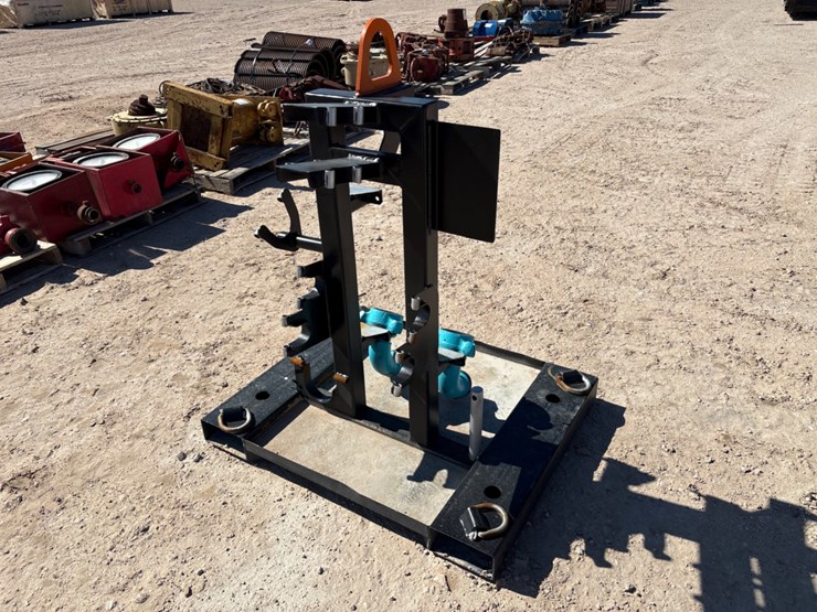 3.5’-x-3’-x-4’-hydrarig-ext-plumbing-skid-assy/-storage-rack-image-2