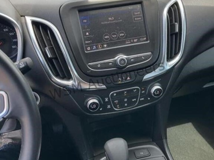 2024-chevrolet-equinox-lt-suv-image-18