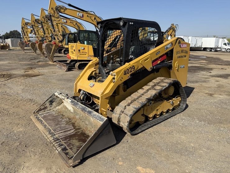 2022-caterpillar-279d3-image-1
