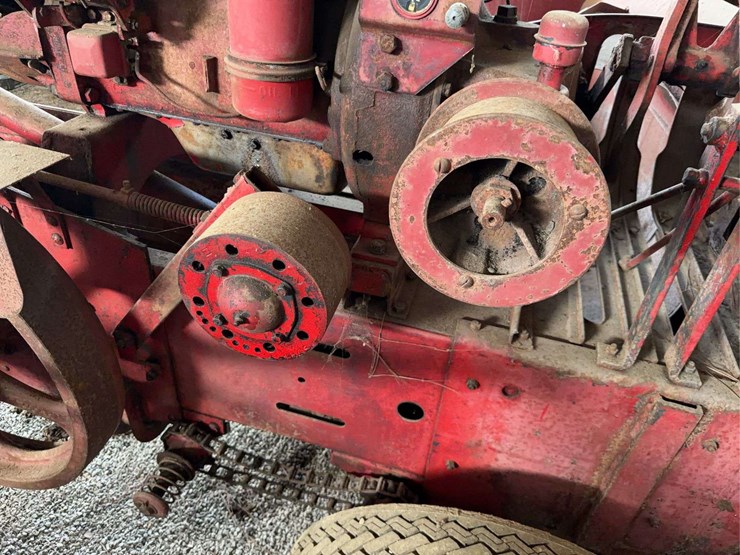 mccormick-56-t-square-baler-image-11