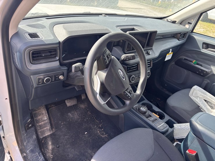 #56-•-2024-ford-maverick-xl-four-door-pickup-truck-image-7