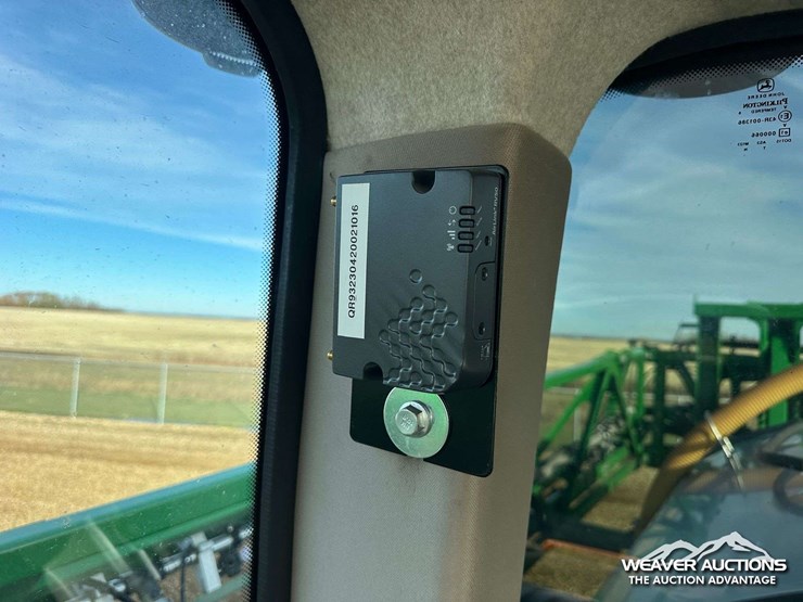 2014-john-deere-r4030-4x4-high-clearance-self-propelled-sprayer-image-23