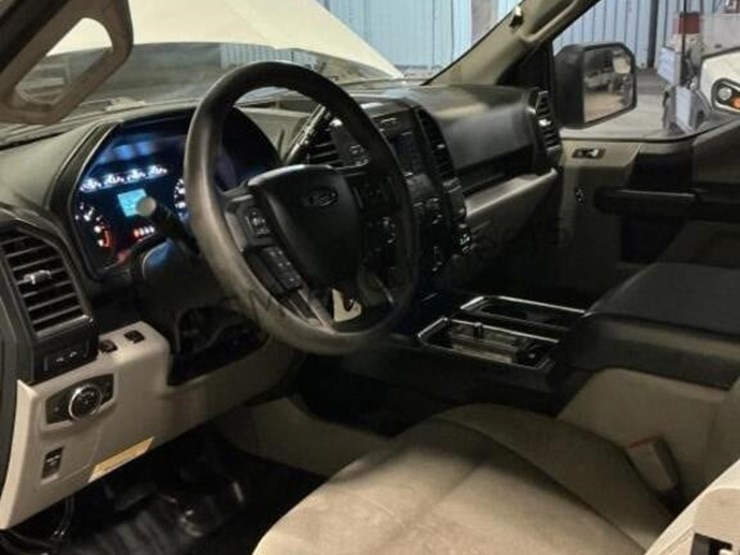 2019-ford-f-150-p/u-image-23