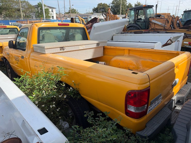 #71-•-2008-ford-ranger-regular-cab-pickup-truck-image-9