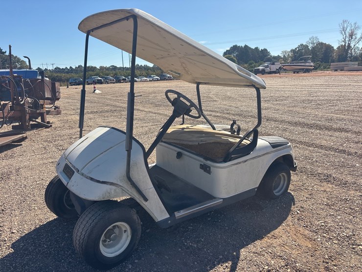 #9025-•-ez-go-gas-golf-cart-image-1