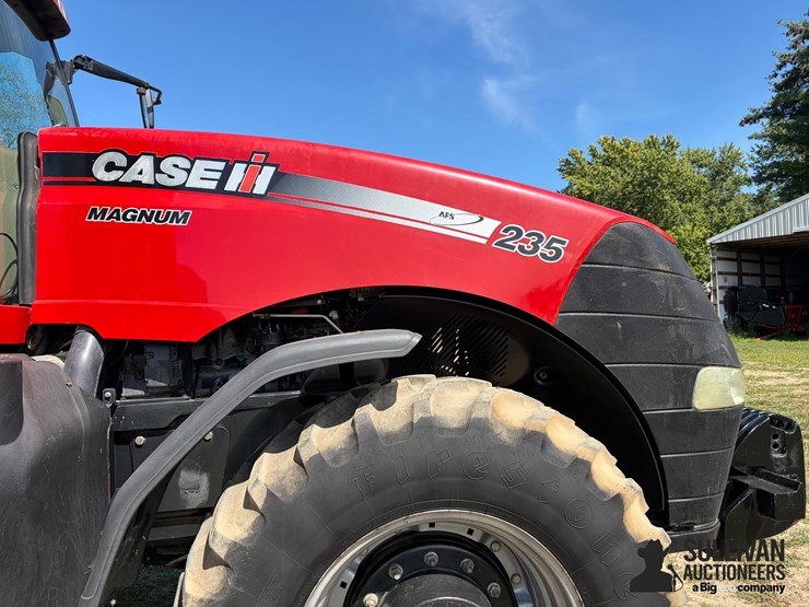 2011-case-ih-afs-magnum-235-mfwd-tractor-image-19
